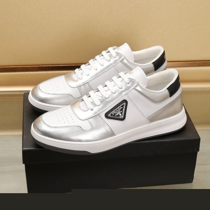 Pra*a casual shoes